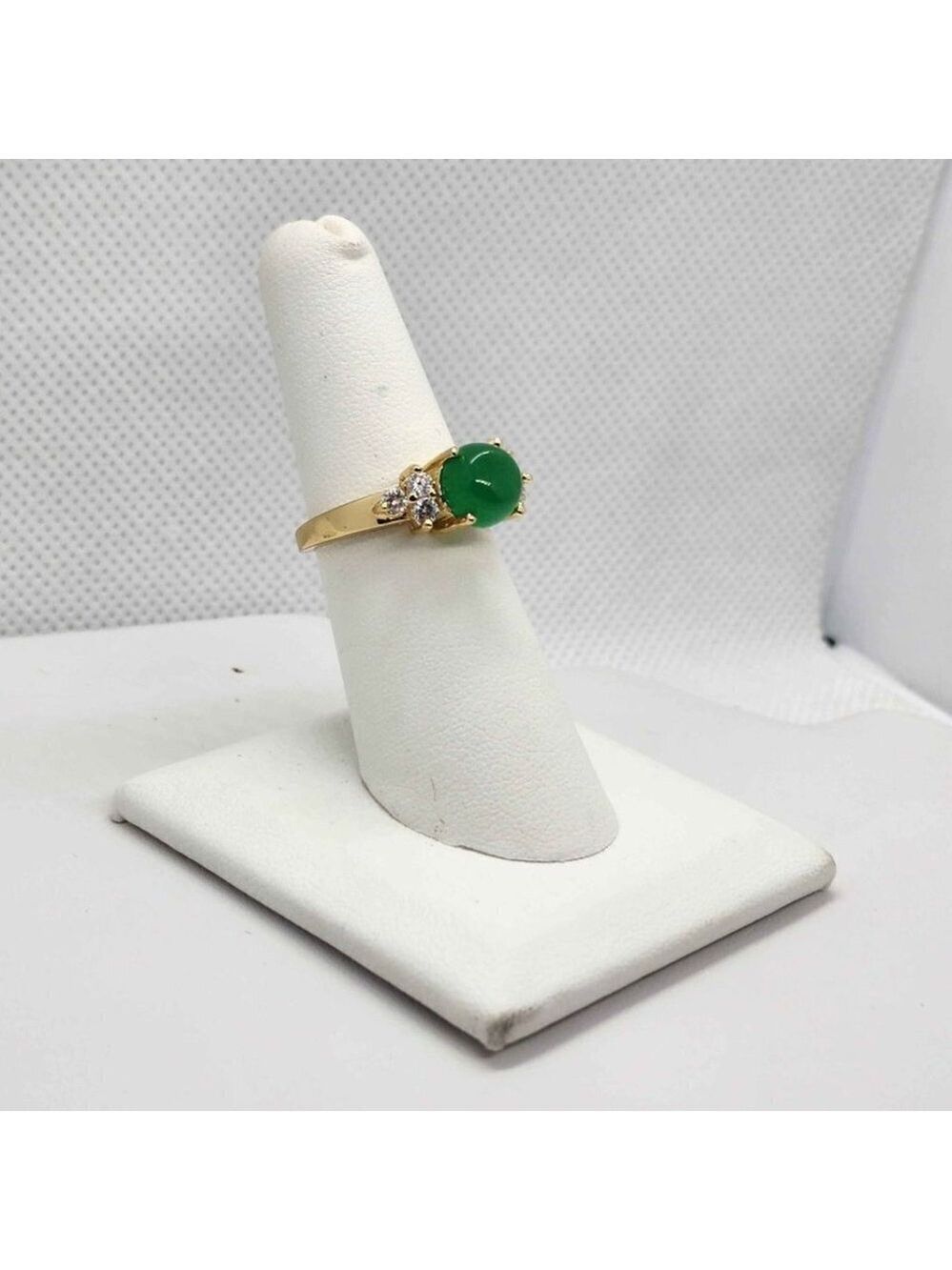 Brand NEW Round JADE Ring - Picture 2 of 4